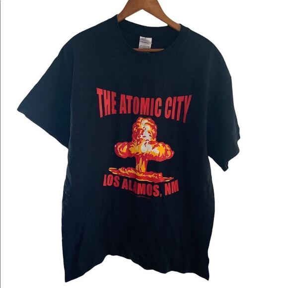Atomic city New Mexico souvenir tee t shirt black and orange and red Sz L - Picture 1 of 6